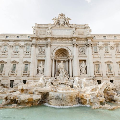 Fontana di Trevi: Um Clássico Romano