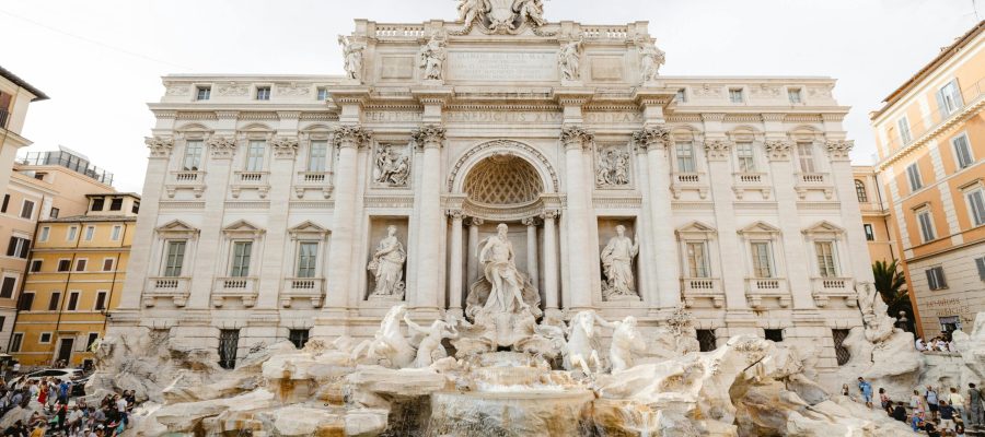 Fontana di Trevi: Um Clássico Romano